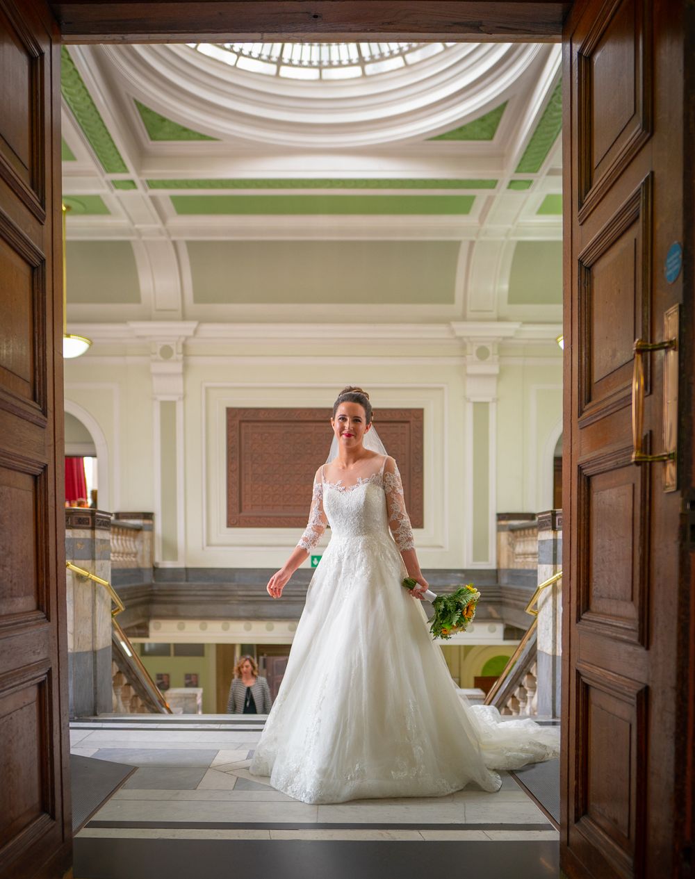 Top-quality good-value wedding photography by Richard Gray of Ealing.