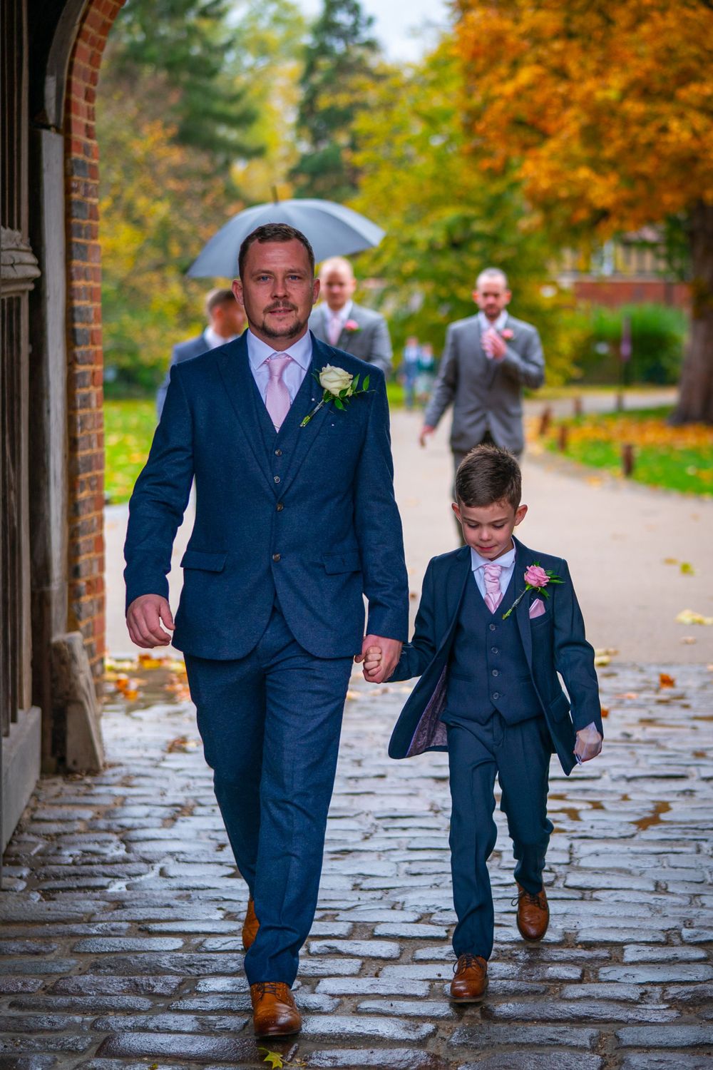 Top-quality good-value wedding photography by Richard Gray of Ealing.