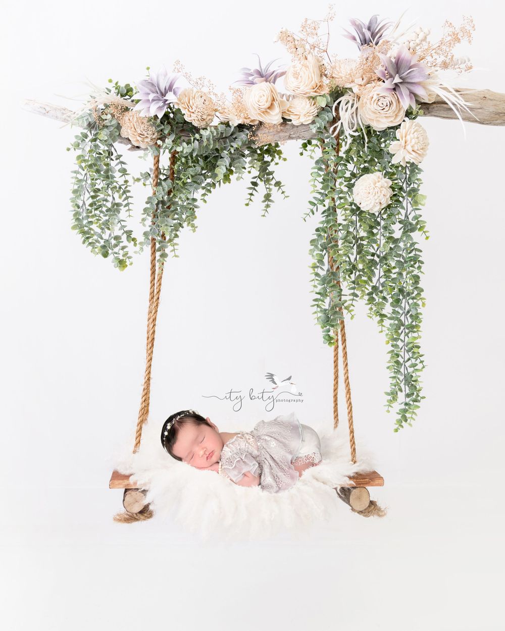 Newborn Photographer Cleveland Ohio Westlake Baby & Family