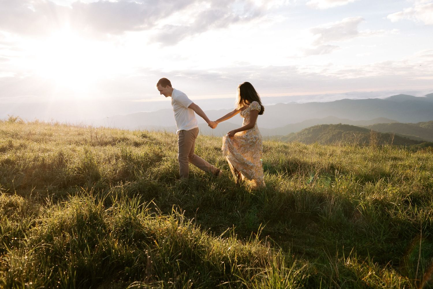 Max patch North Carolina hike sunrise engagement photo Rebekah sage flower dress