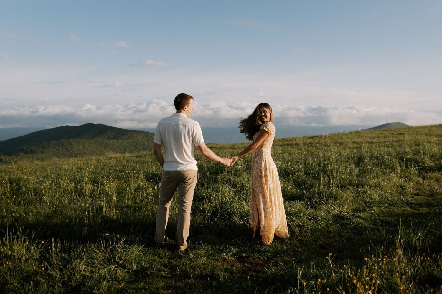 Max patch North Carolina hike sunrise engagement photo Rebekah sage flower dress