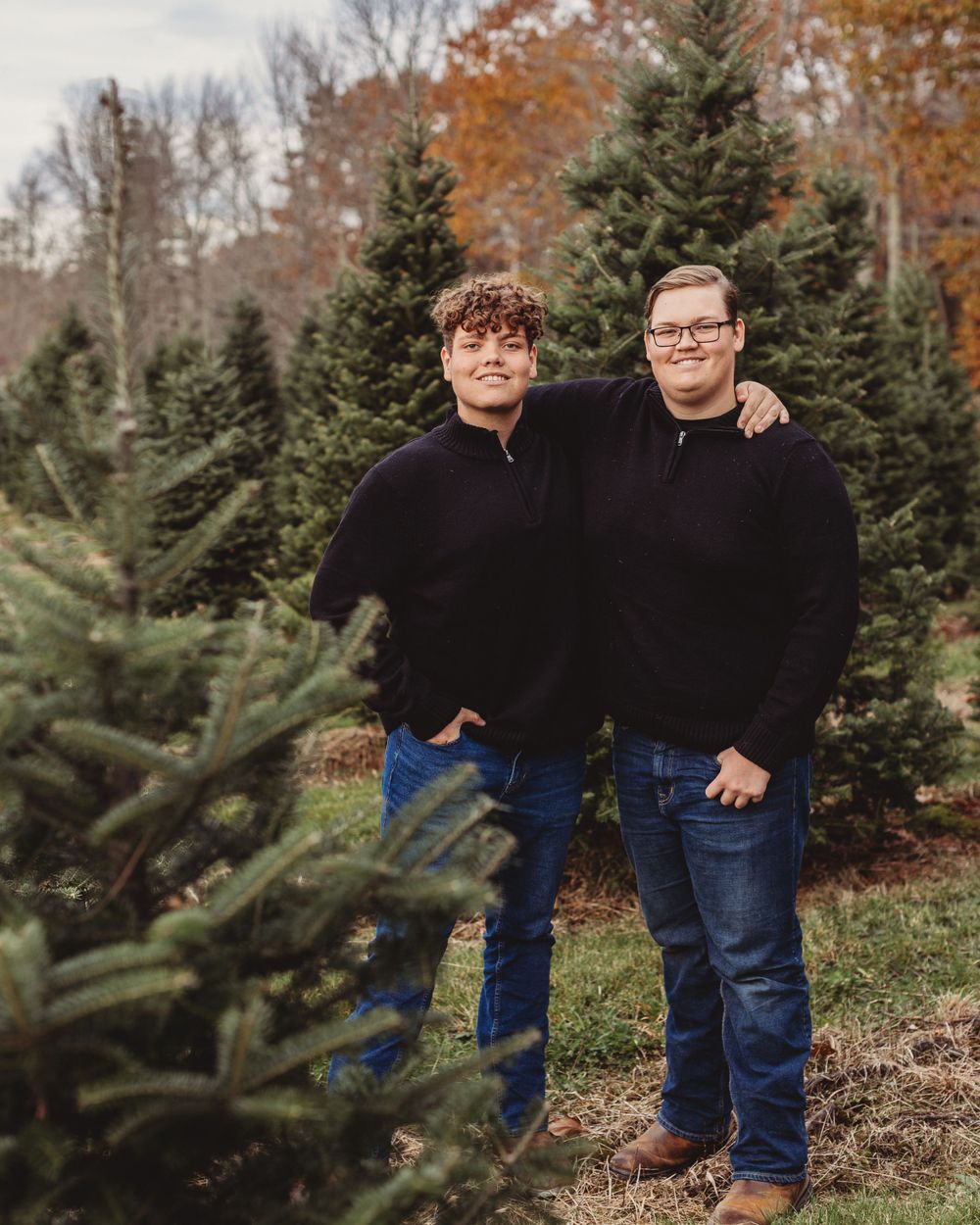 Professional family photo - tree farm edition