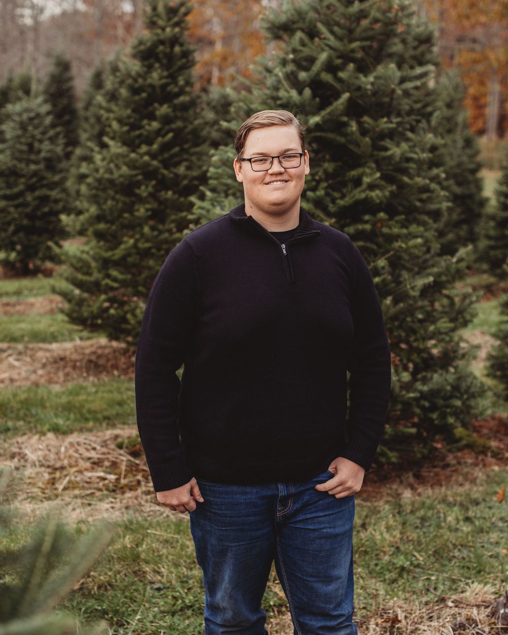 Professional family photo - tree farm edition