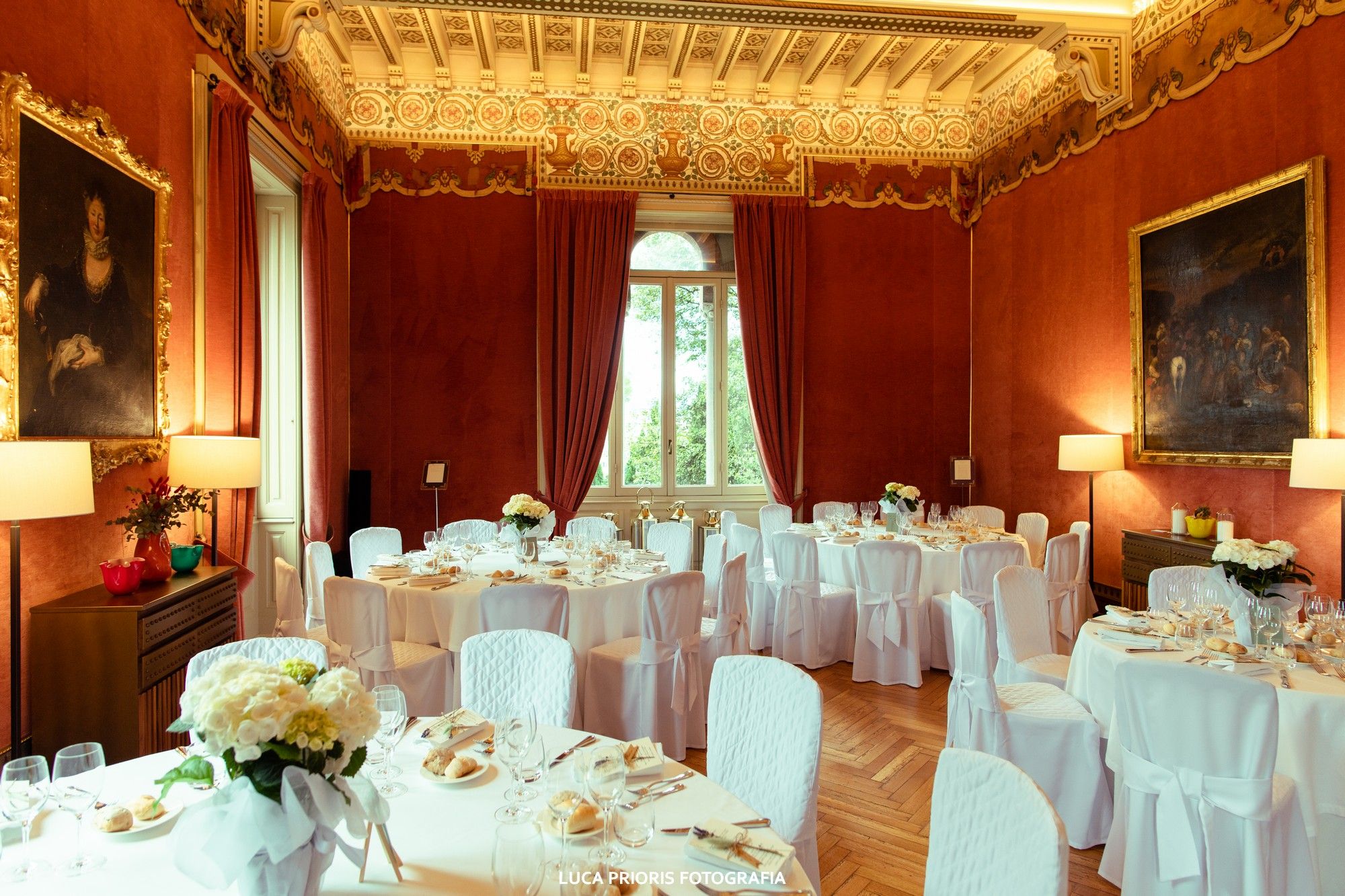saloni di castello bruzzo a genova