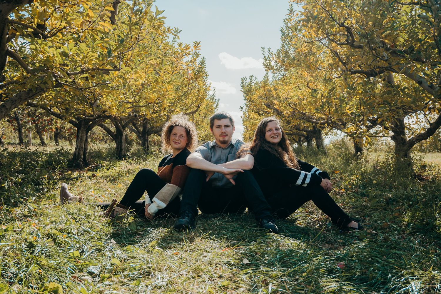 siblings during family portrait session