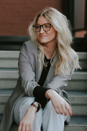 Springfield, MO photographer and designer. Senior Session or creative portrait.