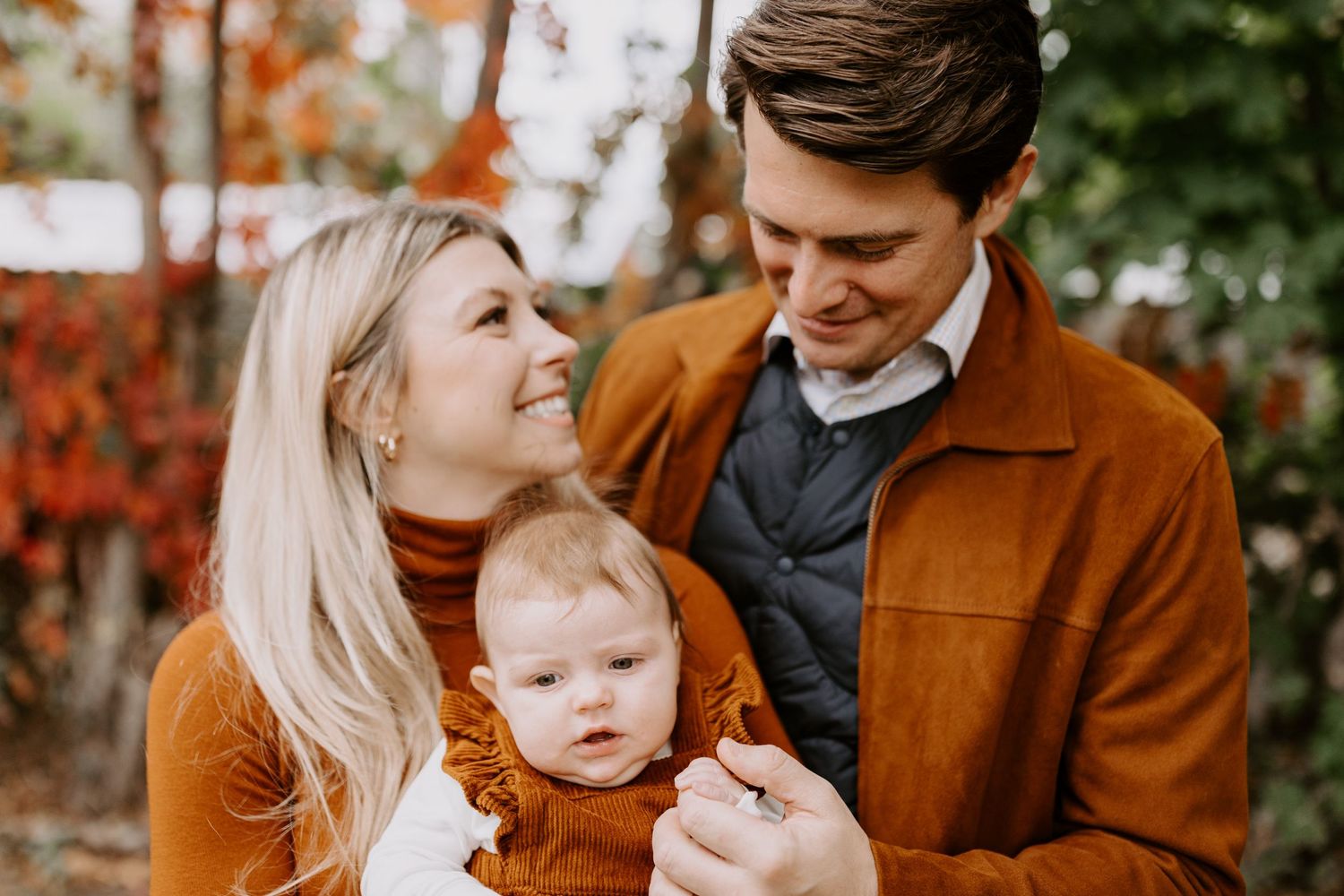 fall family photography candid toronto downtown bloor west