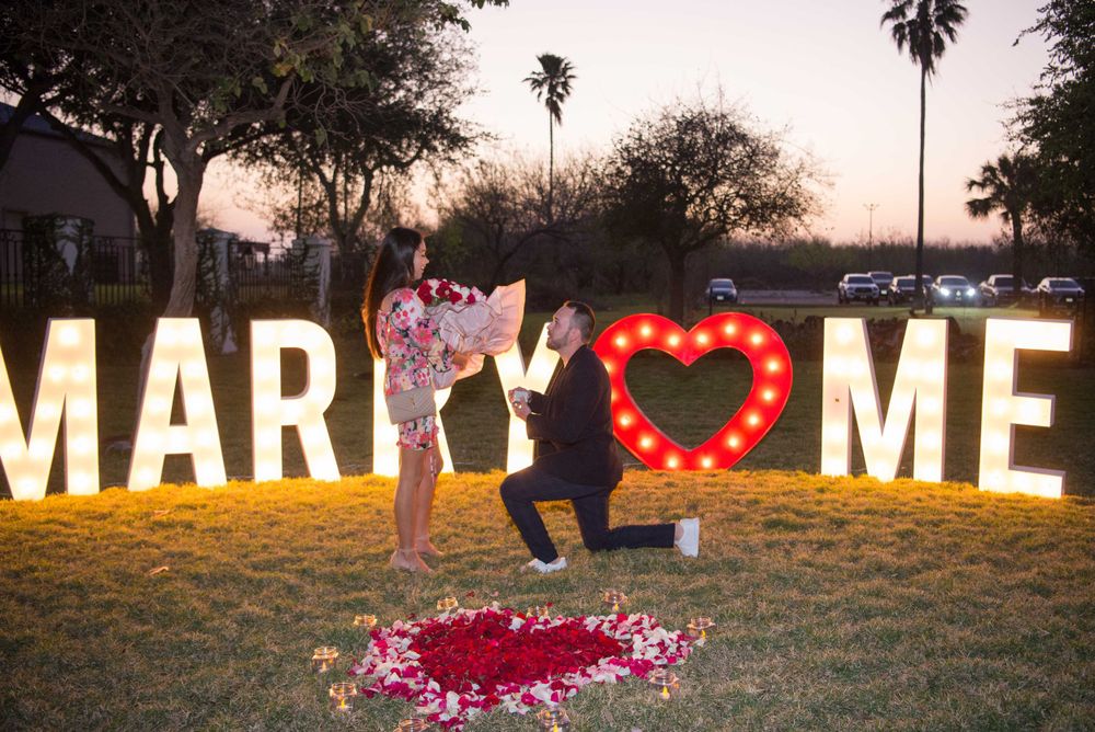 girl being proposed. engagement ring. Hacienda Las Mariposas. McAllen, Texas. Wedding photographer