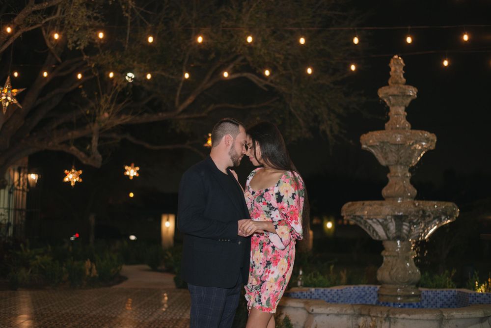 couple session. proposal, engagement. Hacienda Las Mariposas. McAllen, Texas. Wedding photographer