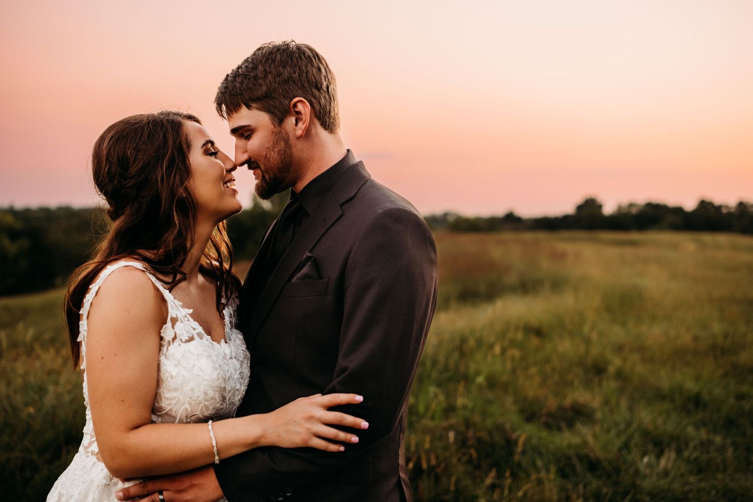 Wedding photography offered in Missouri
