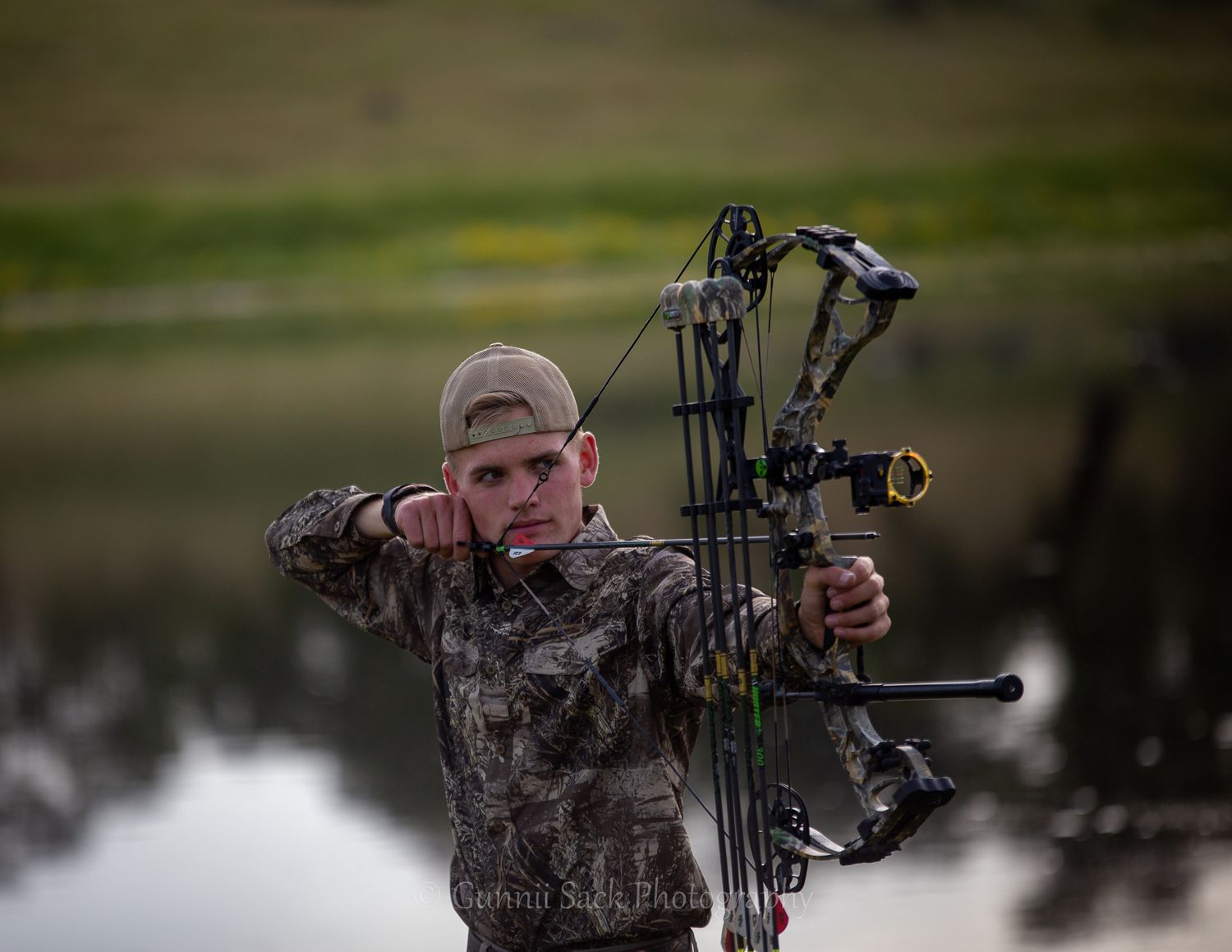 gunnii sack photography, class of 2022, calaveras high school, paloma ca, bow hunting, county shoot, cowboy