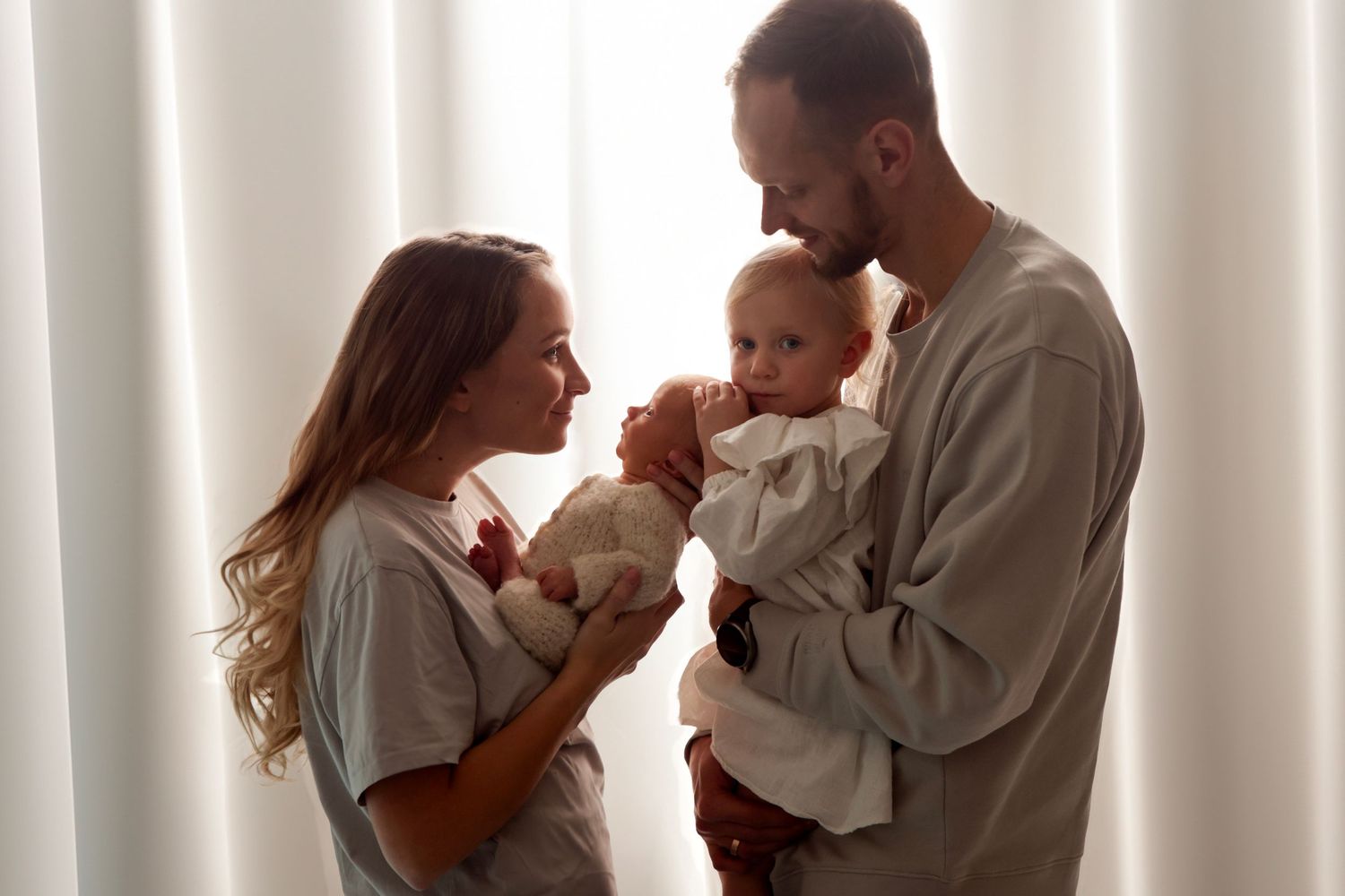Illinois newborn lifestyle photoographer