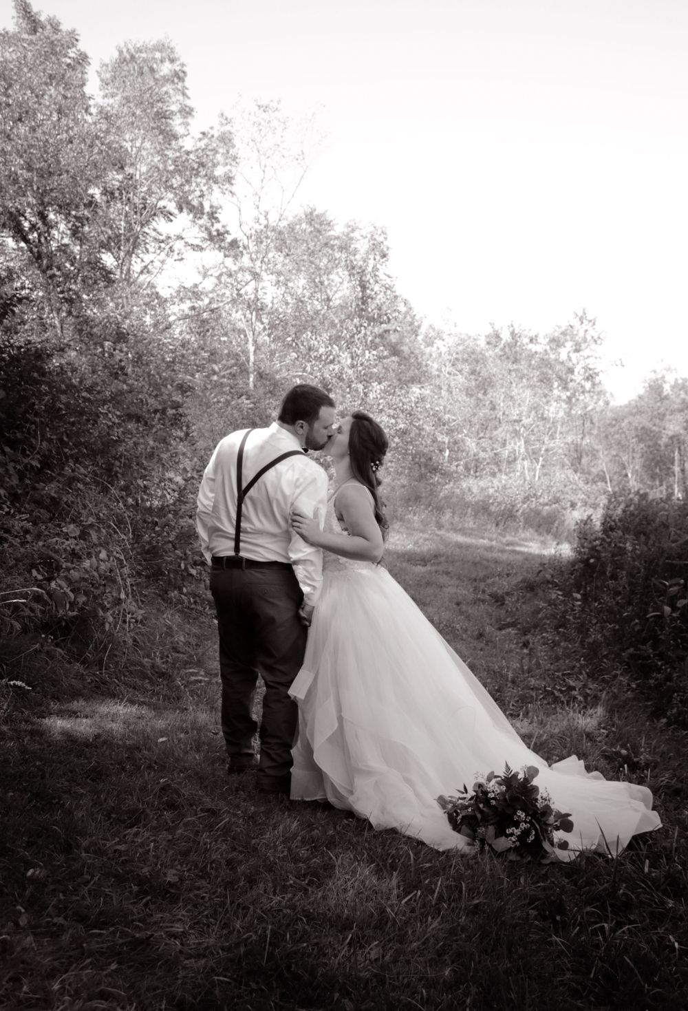 outdoor wedding formal portrait pittsburgh portrait