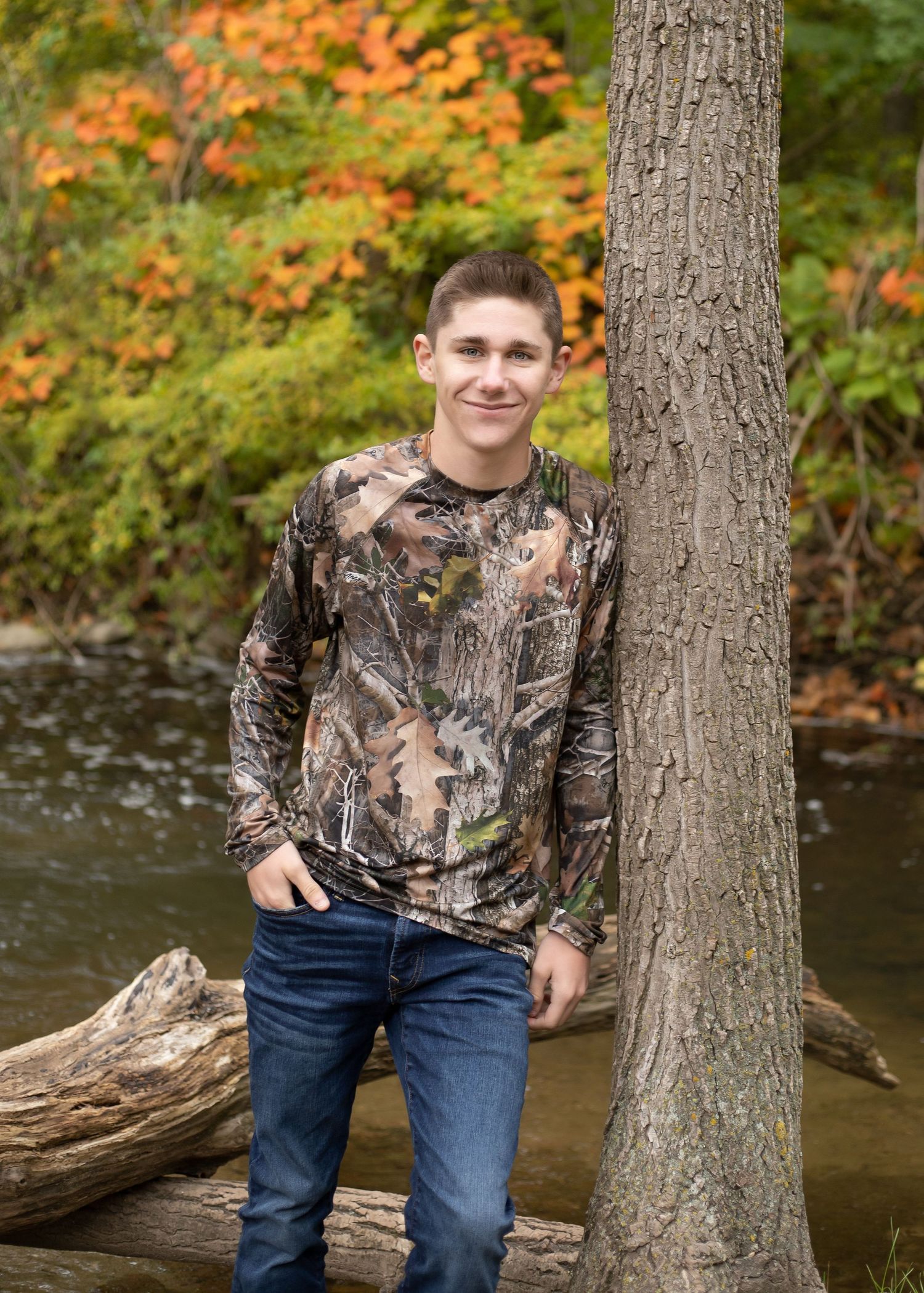 Family, Children, Newborn, High School Senior Photography.   Senior Photos, Headshots. In studio photography, natural li