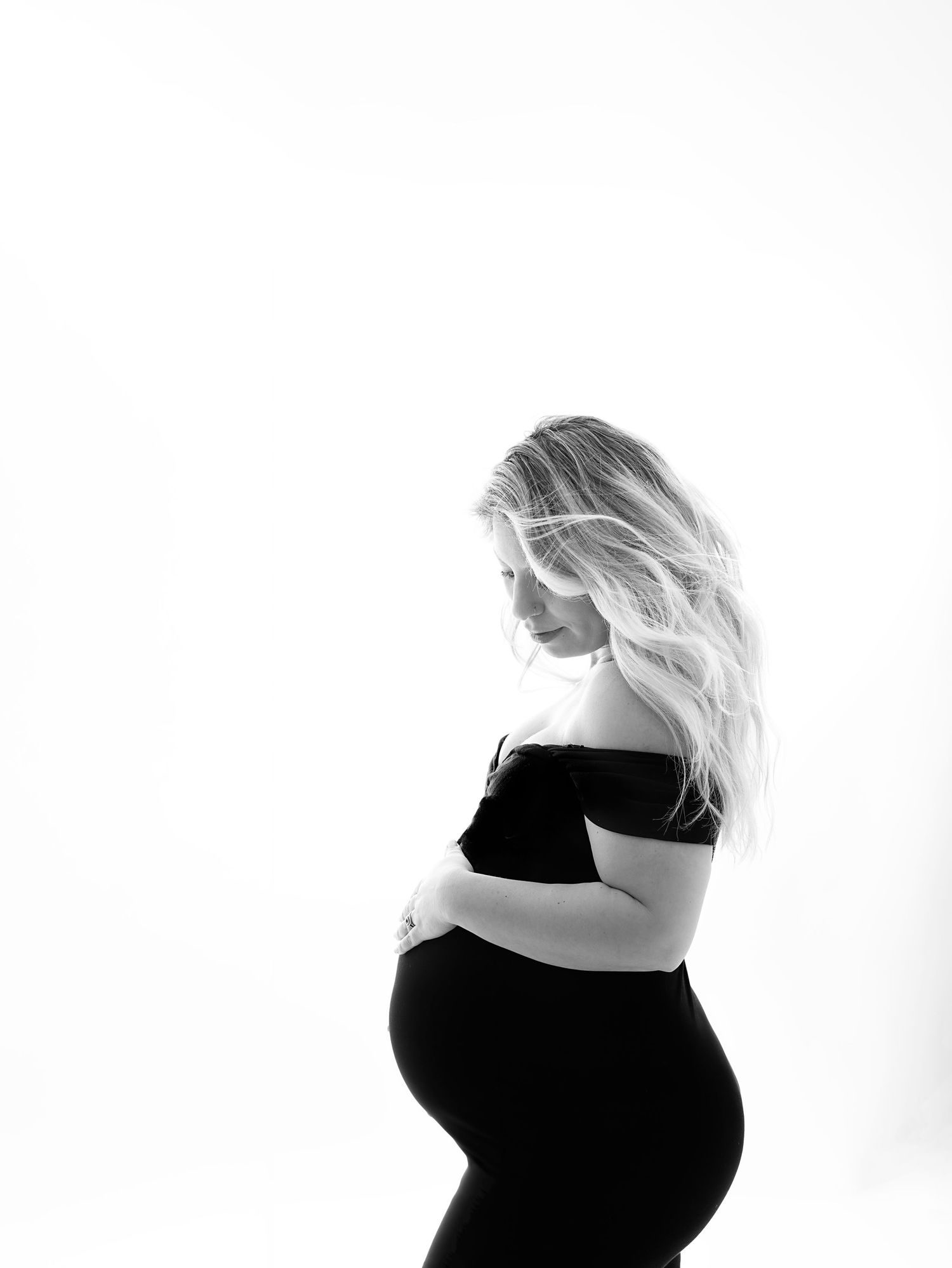 Black and White Maternity Photo - Dawn Talia Photography - Port Chester, NY
