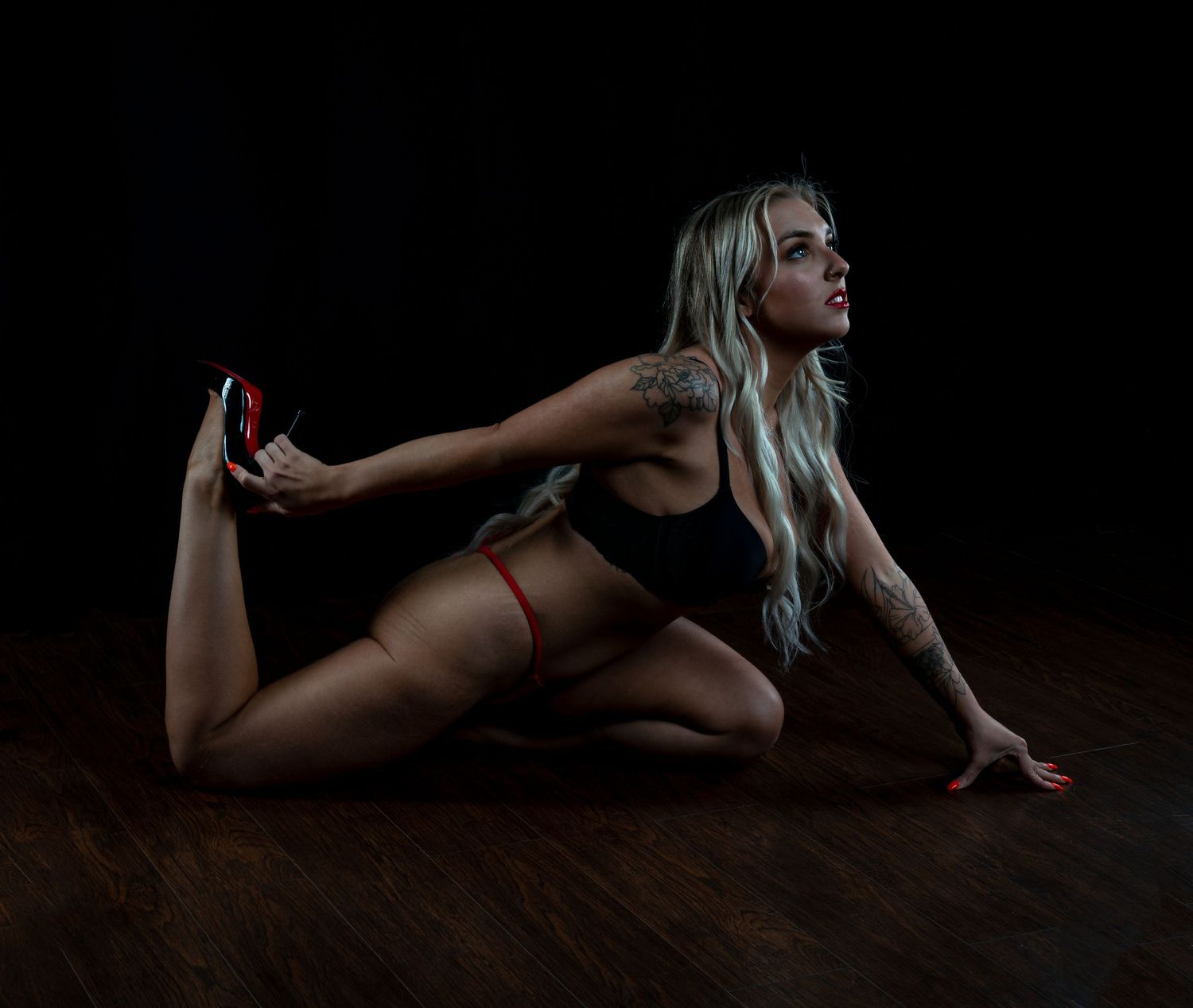 glamour photography pose