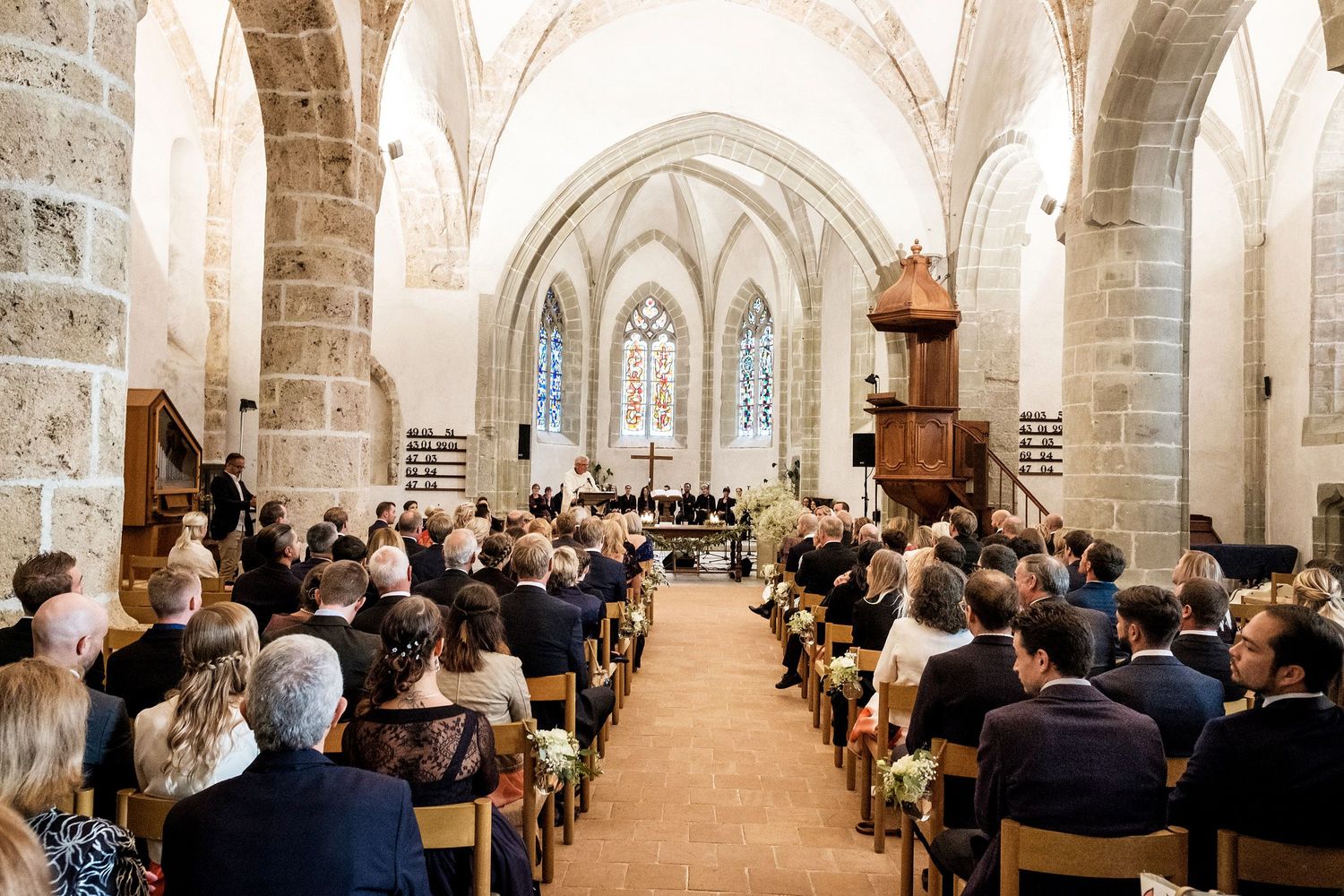TLOOK photographe de mariage de style documentaire, Temple Saint-Vincent de montreux cérémonie religieuse