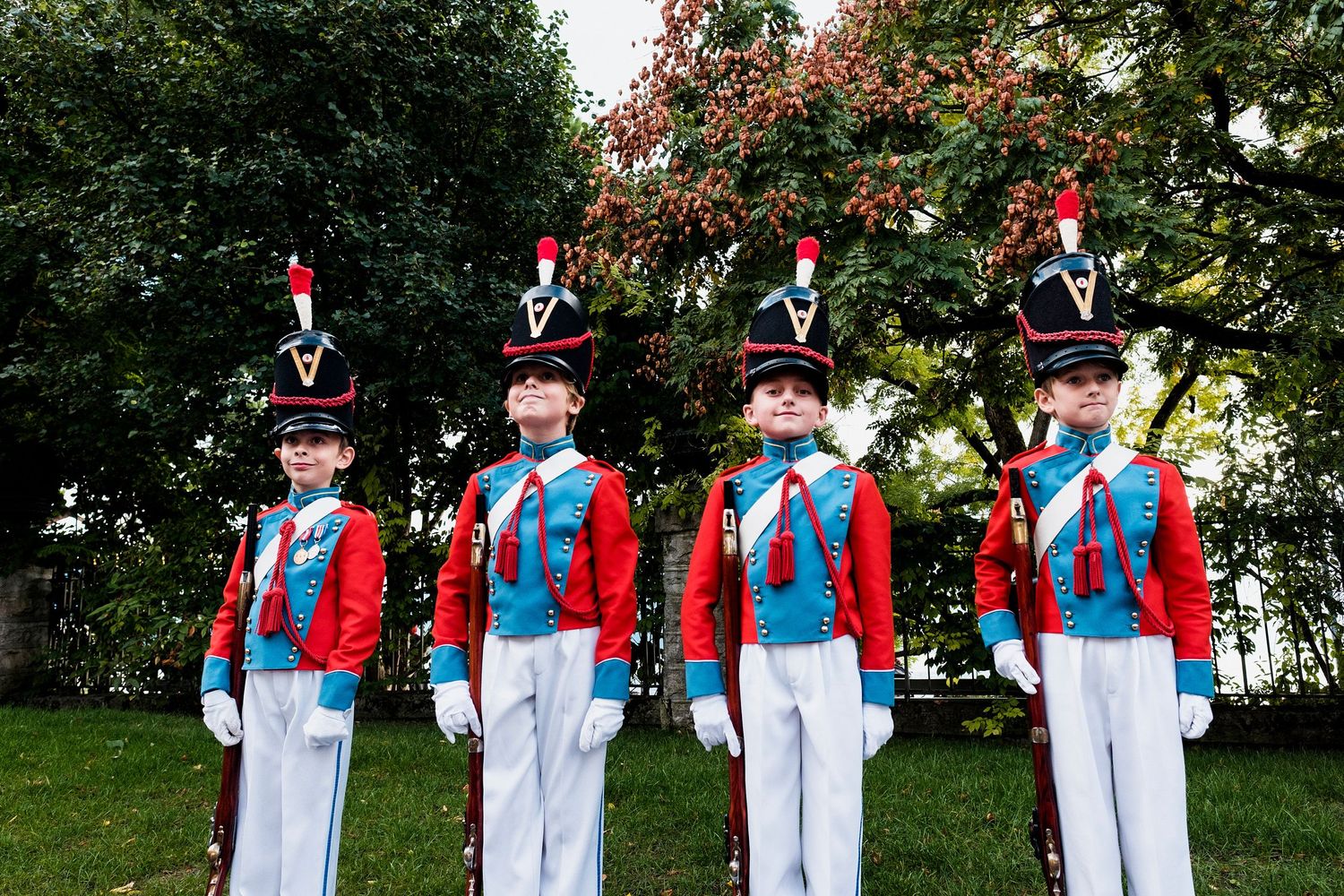 TLOOK photographe de mariage de style documentaire, Montreux Palace fanfare pendant le cocktail