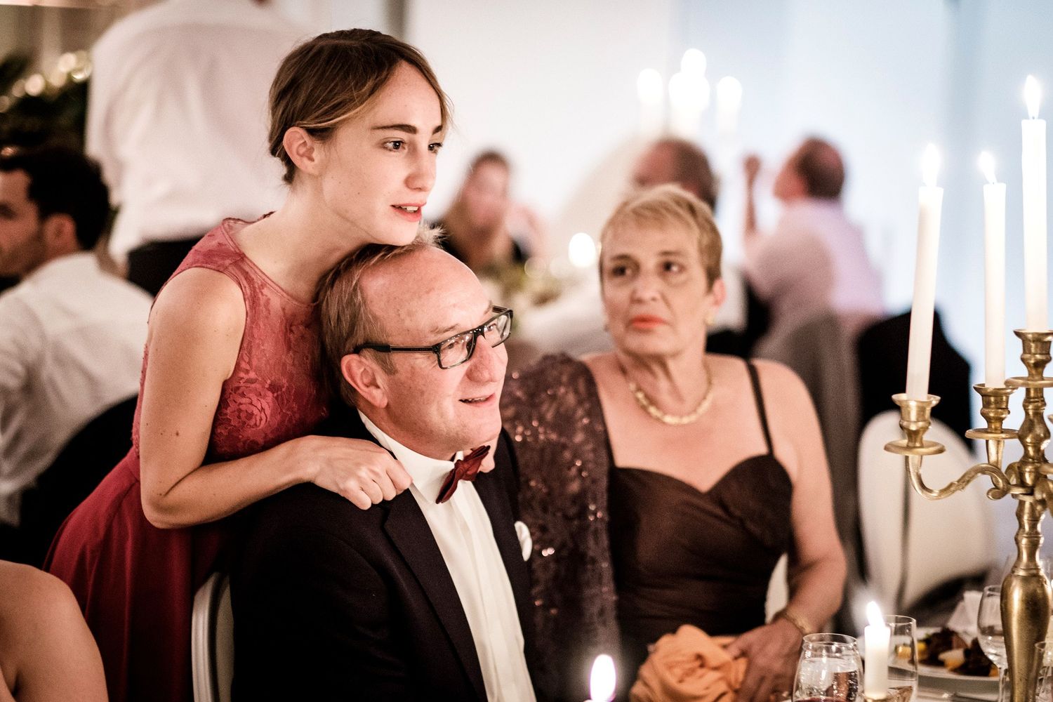 TLOOK photographe de mariage de style documentaire, Montreux Palace soirée portraits des invités
