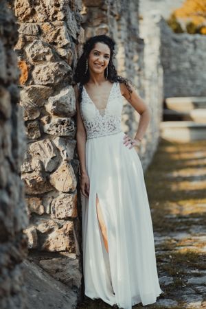 Beaituful Bride, posing and waiting for his Groom