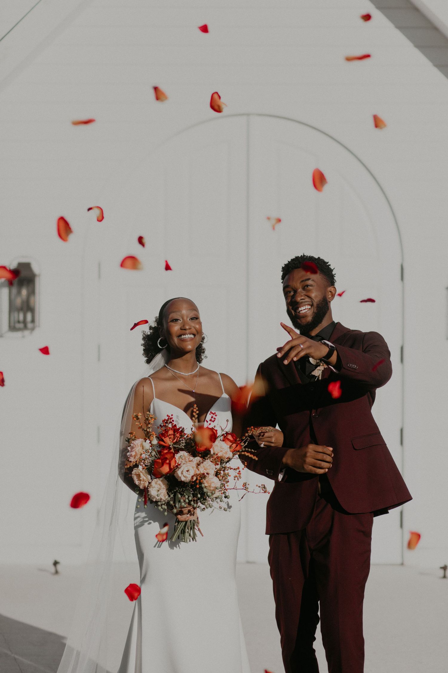 Couple on wedding day at Stonefields in Ottawa