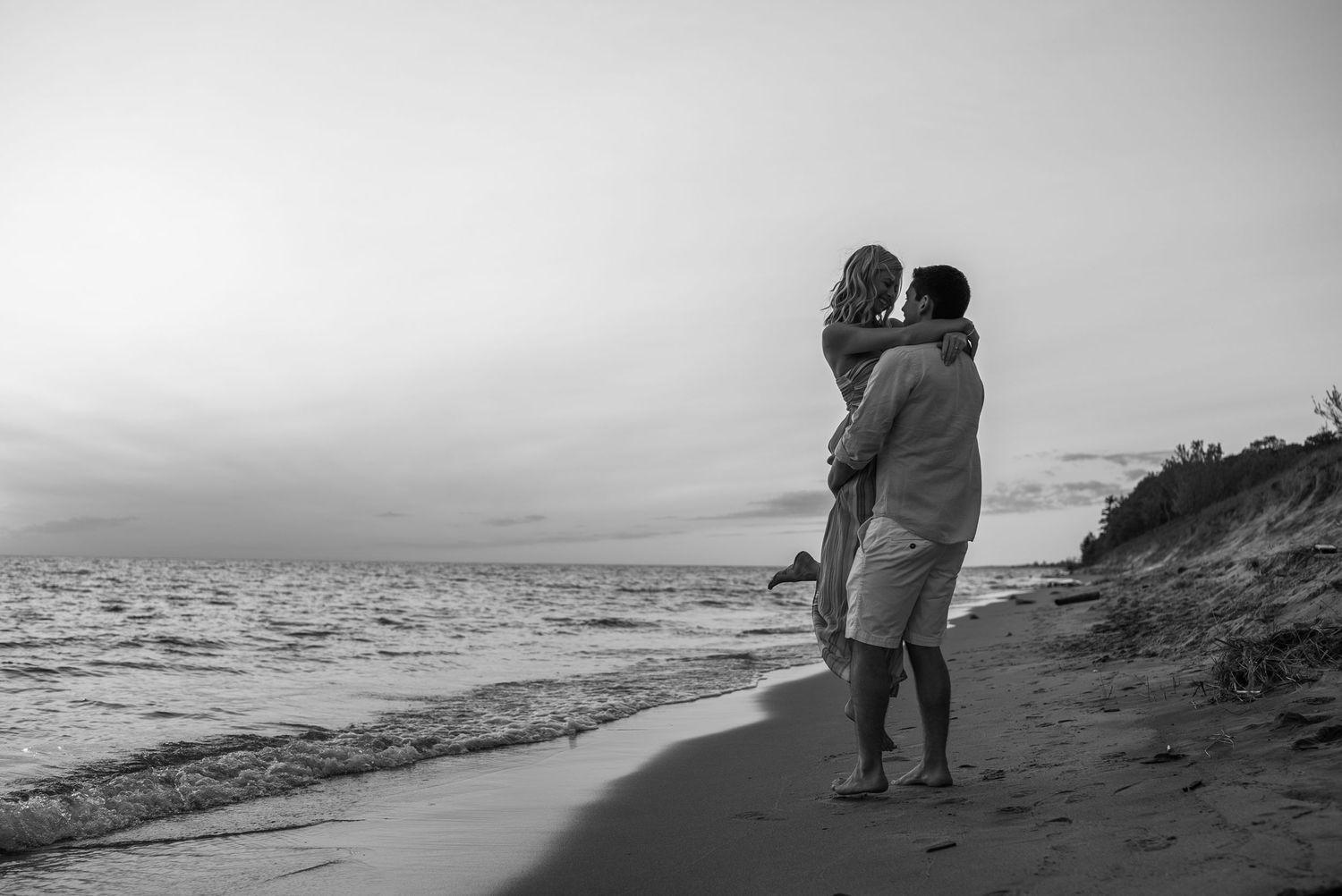 West Michigan Wedding Photography. Grand Rapids Michigan Wedding Photographer. Engagement Portraits in Michigan.