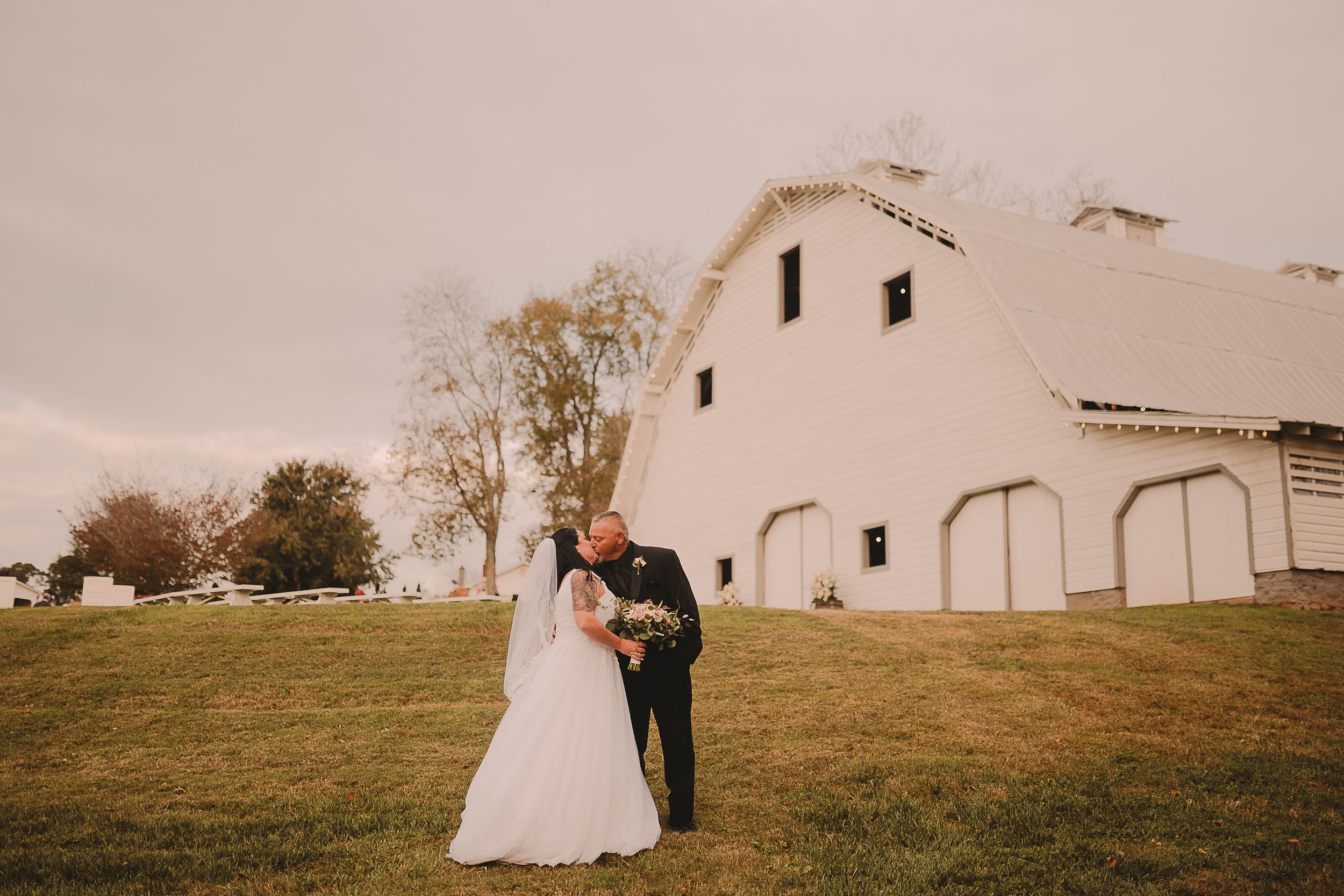 Timeless wedding photographer in Gaffney, SC
Destination wedding photographer in the Carolinas
Best wedding photographer in Upstate SC