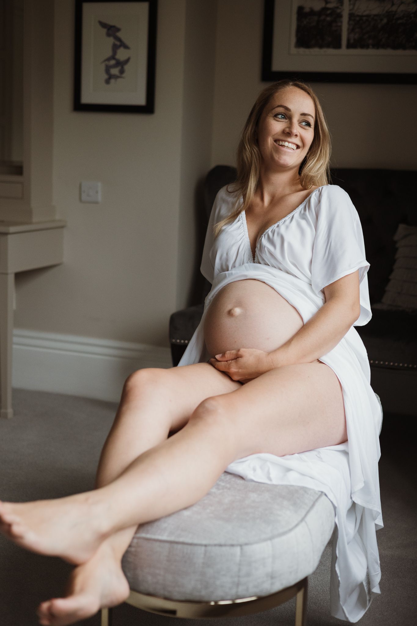 maternity shoot at home with pregnancy belly showing photographed by Jennifer Thwaites photography