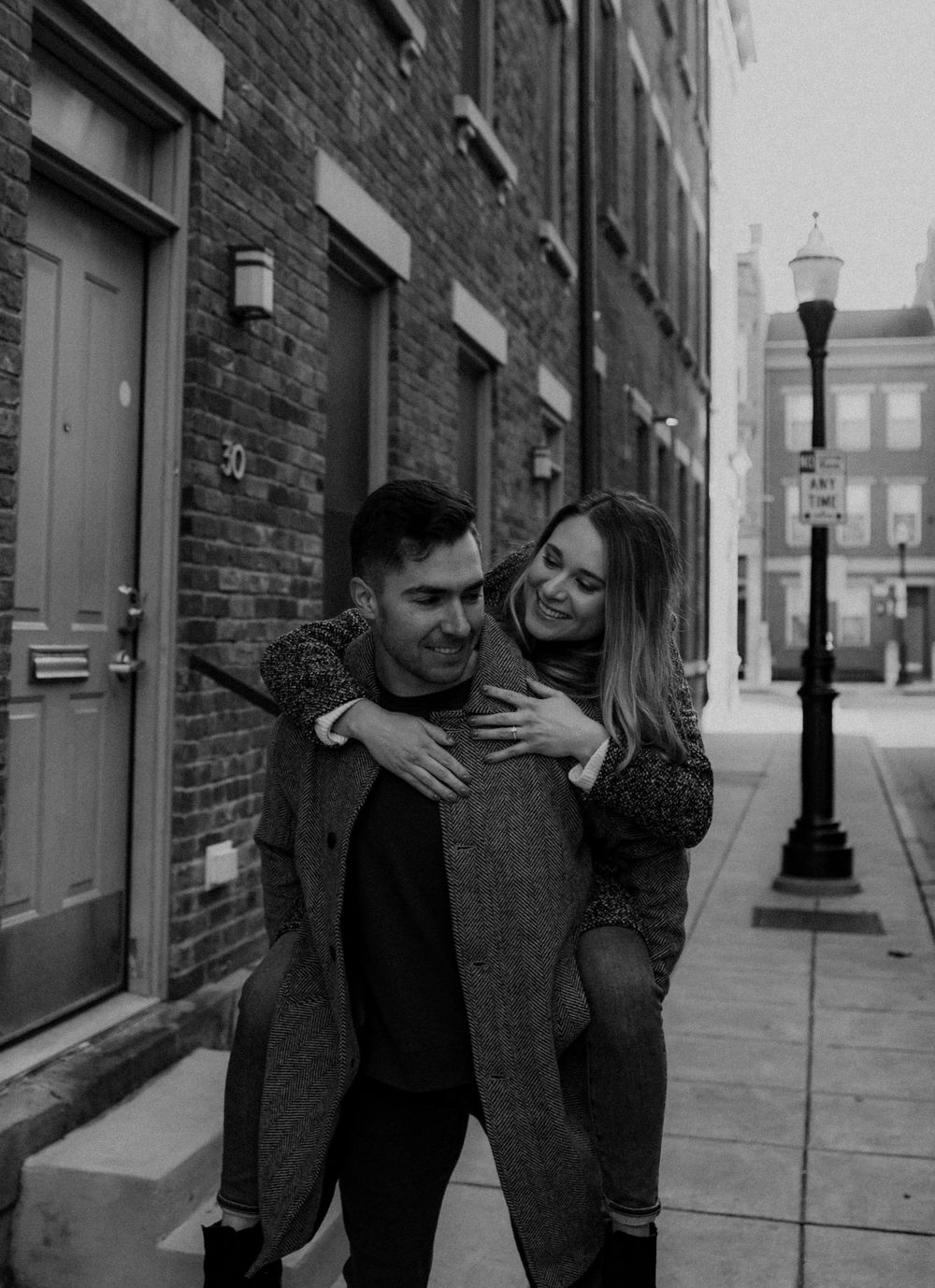 CITY ENGAGEMENT SESSION | ENGAGEMENT PHOTOGRAPHER IN CINCINNATI, OHIO