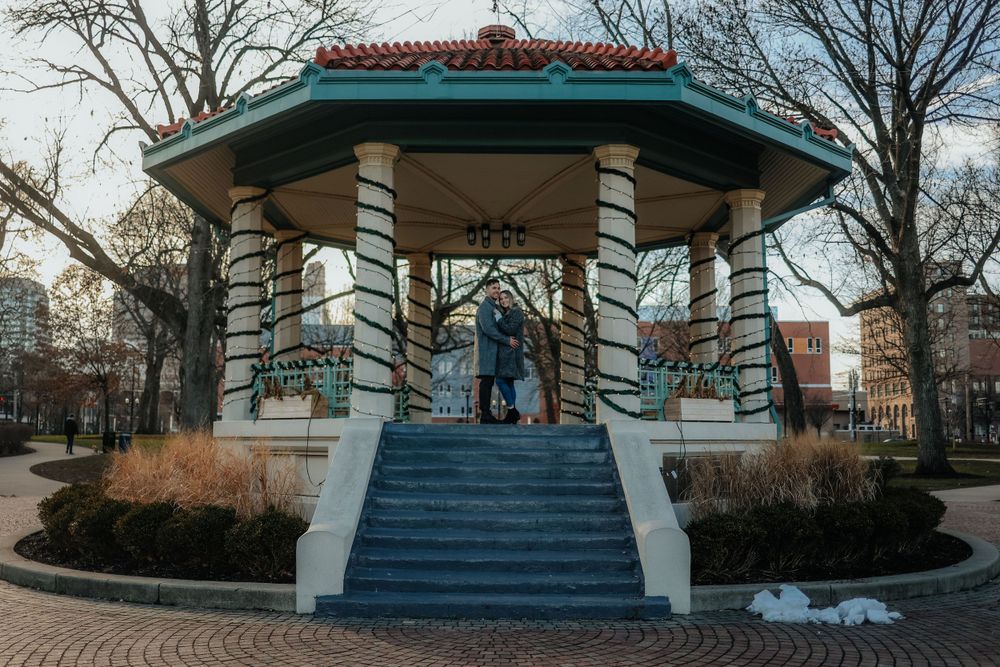 CITY ENGAGEMENT SESSION | ENGAGEMENT PHOTOGRAPHER IN CINCINNATI, OHIO