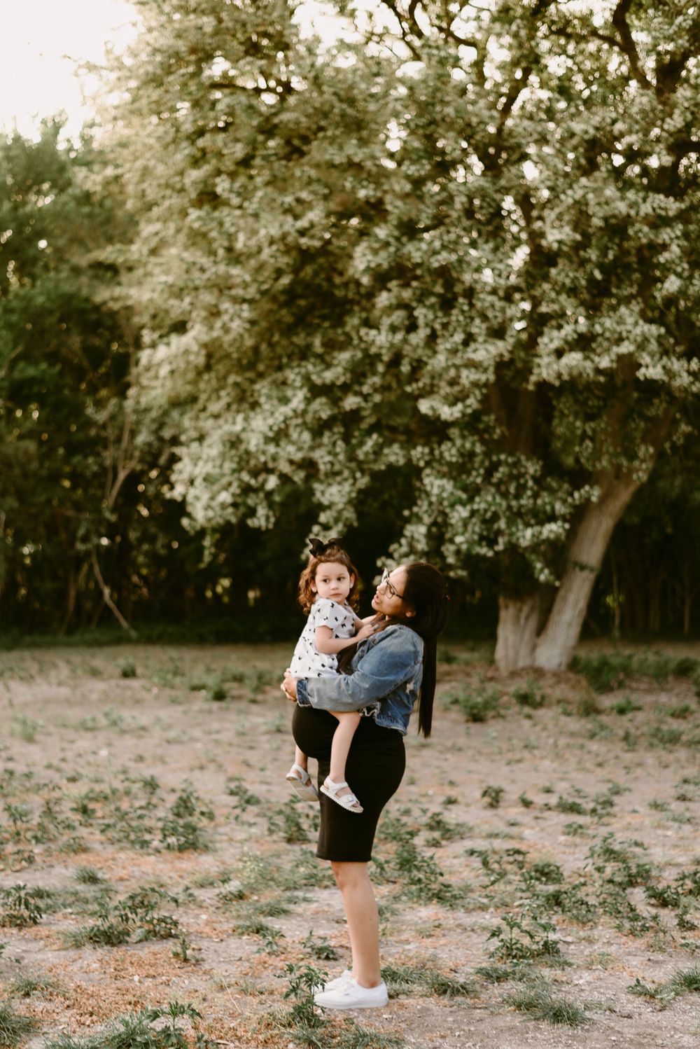 Katy Montoya Photography - Kenedy, Texas Photographer - Karnes County Maternity Photographer