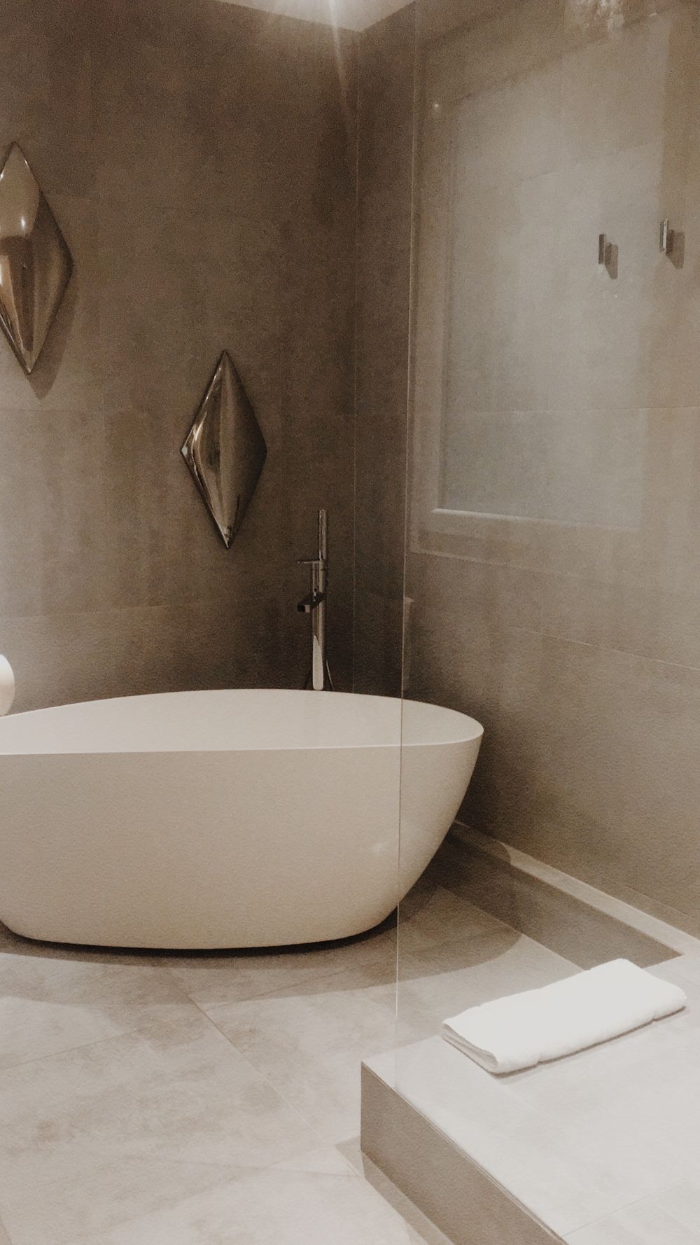 Parisian Bath