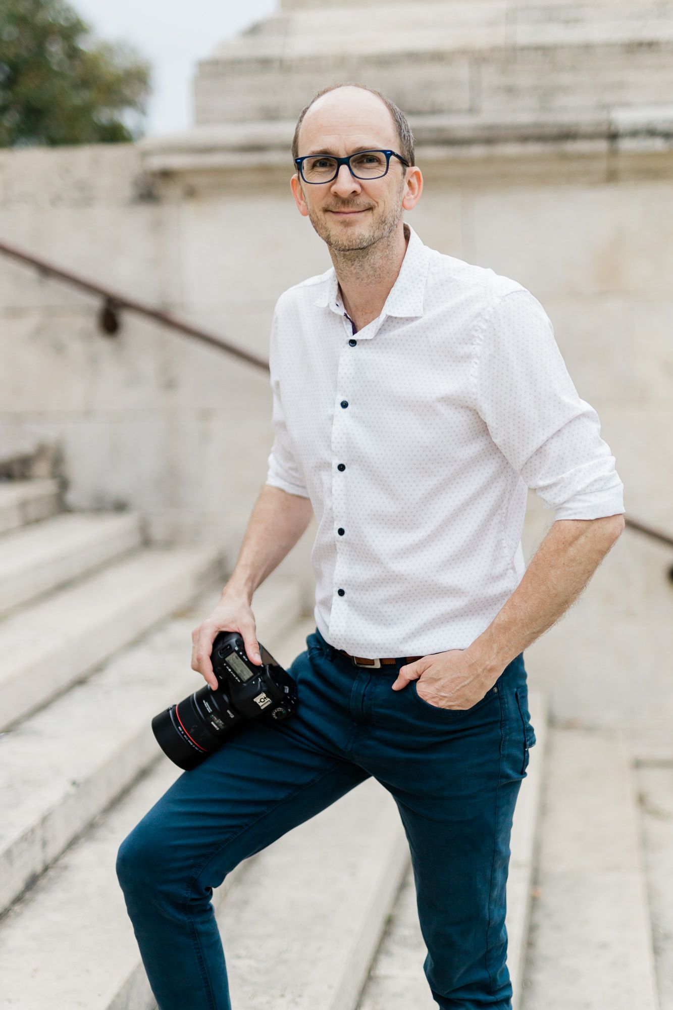 A photo about me, Zoltan Tarnavölgyi. I am a fine art wedding photographer in Budapest, also taking portrait photos.
