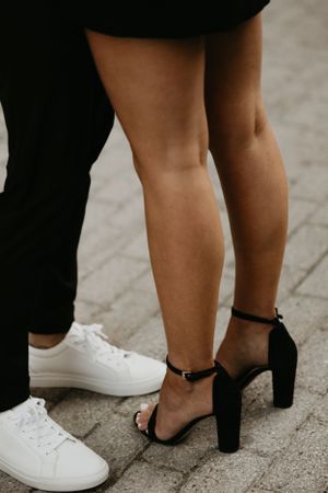 chic downtown ottawa engagement session