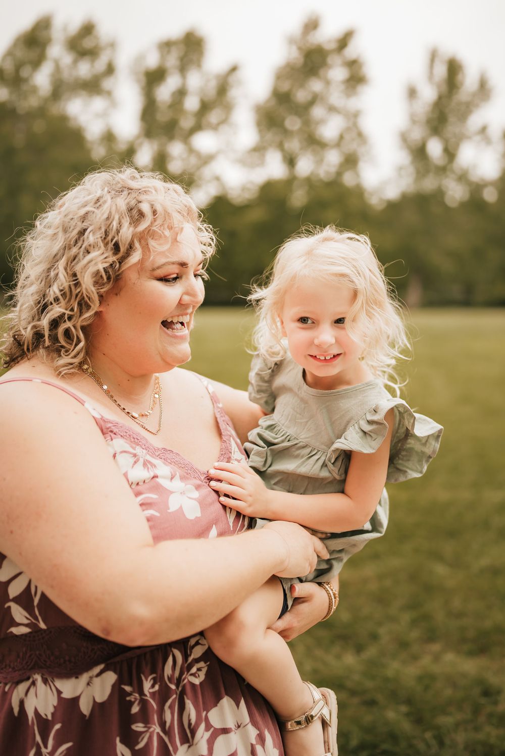 reasons to book an extended family session