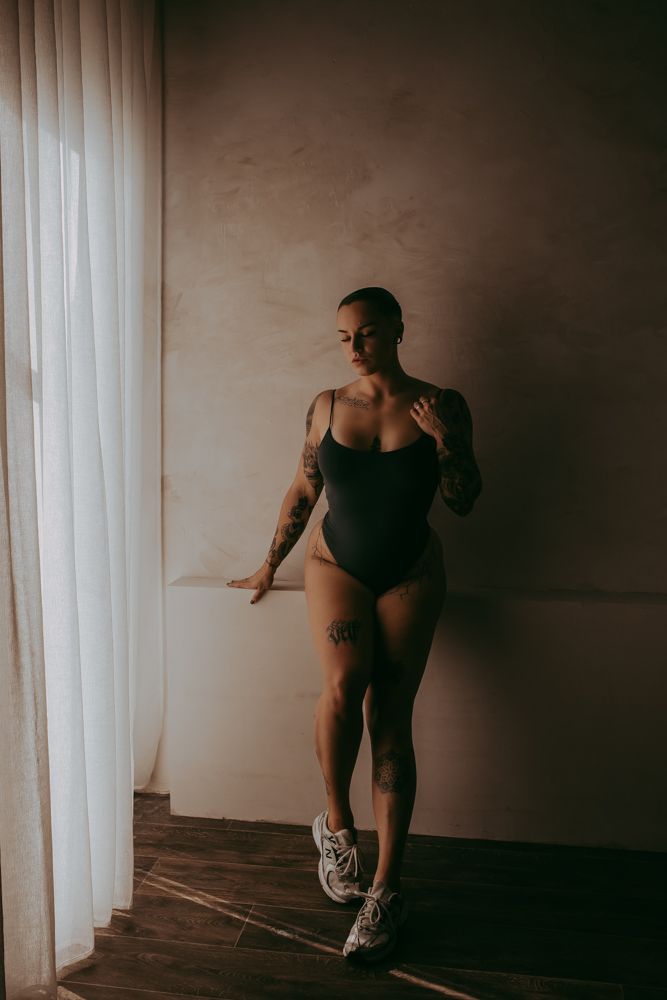 Op zoek naar een boudoir foto's in een donkere, moody stijl? ......Gevonden!