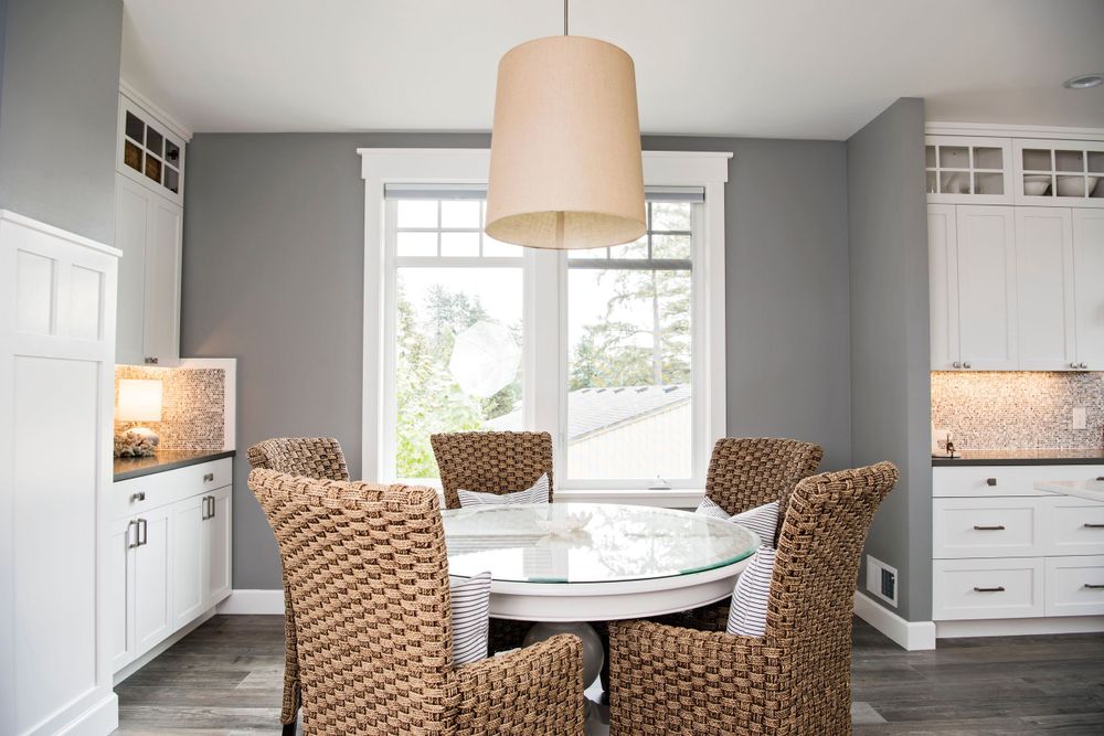 Dining room and wicker chairs