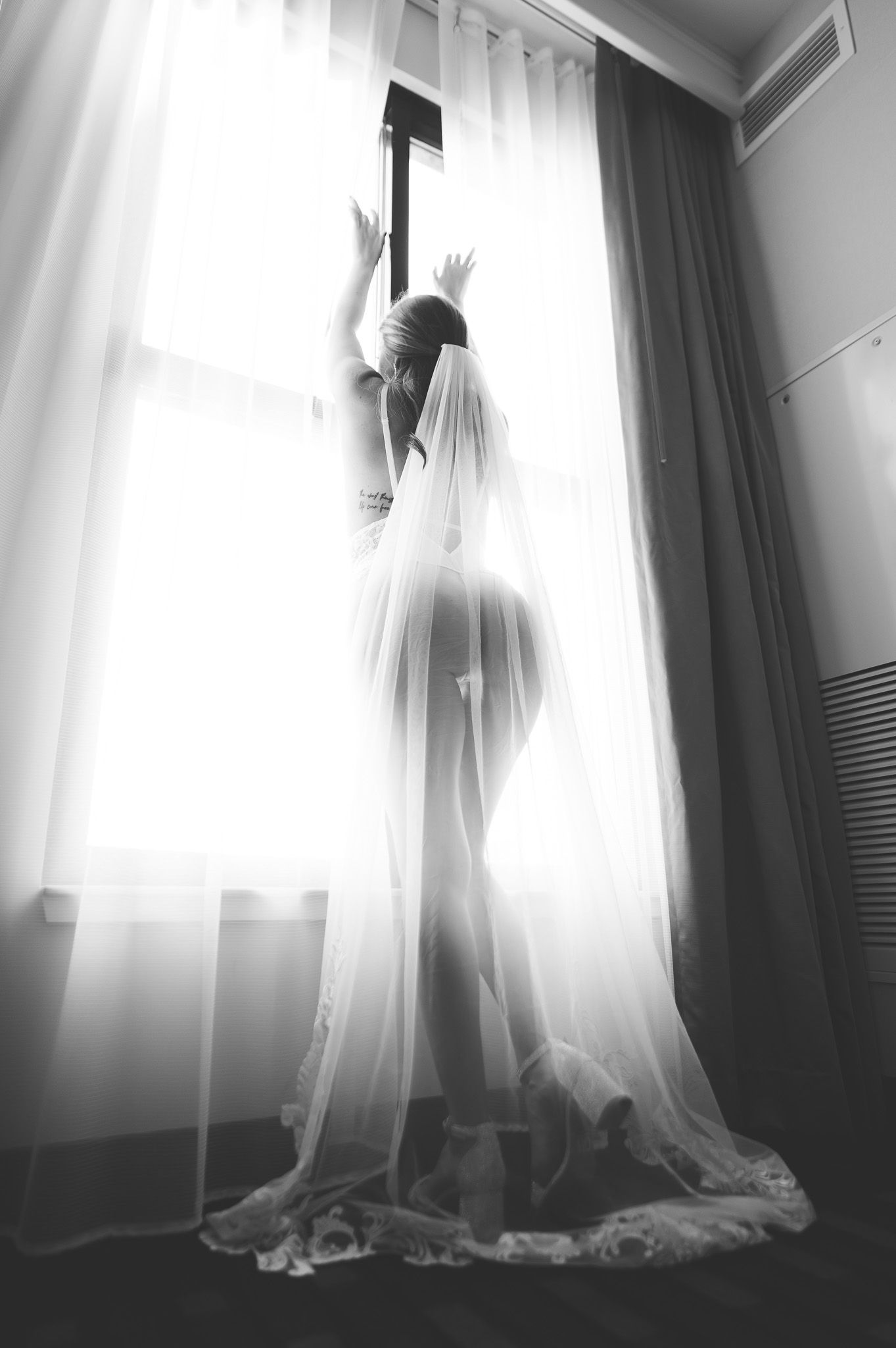 Huntsville wedding photographer, Luxury wedding, professional, Engaged, wedding venue, wedding, bridals, boudoir