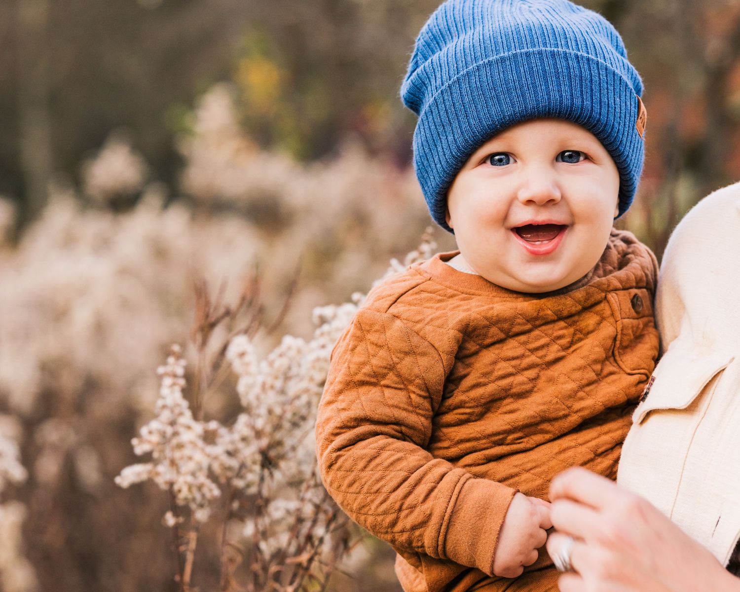 baby boy mother child outdoor photography hat
