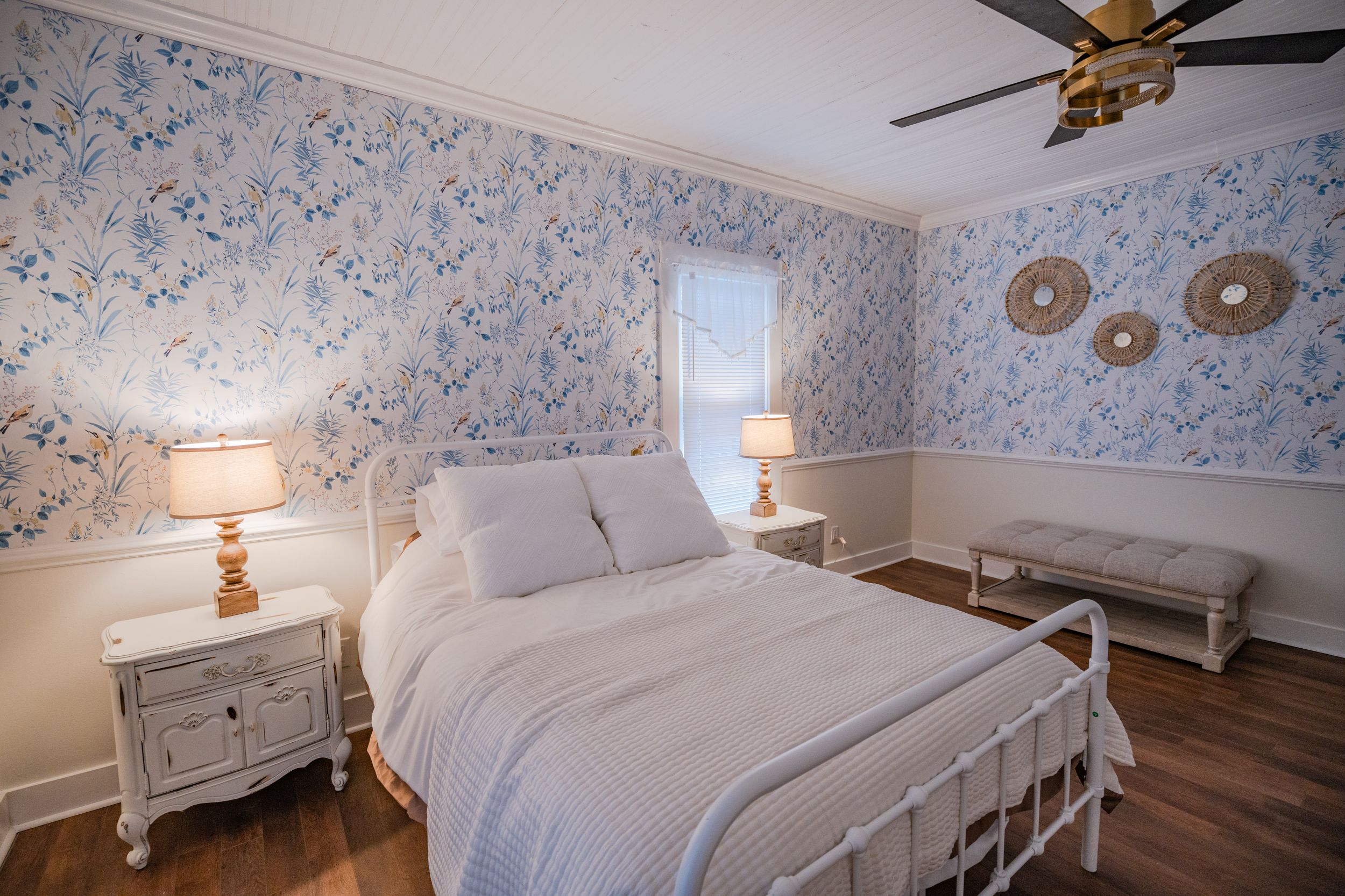 Photographer for Airbnbs around the Upstate of South Carolina