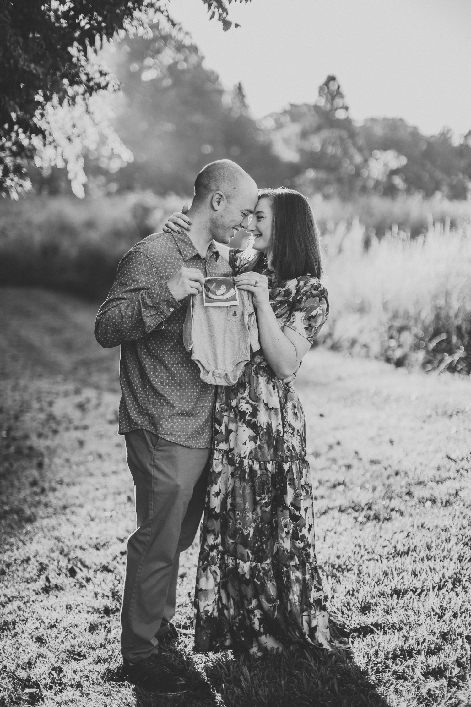 Reynolda Garden Baby Announcement Photoshoot