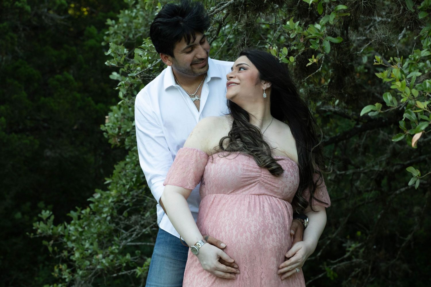 Austin, Texas | Nisa Momin Photographer | Maternity Photographer