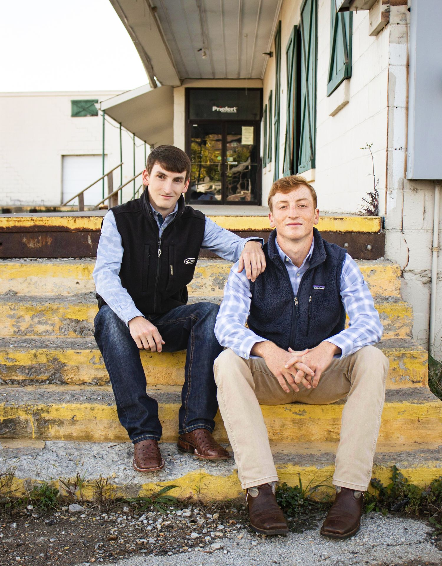 Twin high school senior session at South Yard in Fayetteville, Arkansas