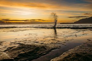 lanscape sunset image at tessellated pavements by Tasmanian Landscape Photographer Joss Jensen