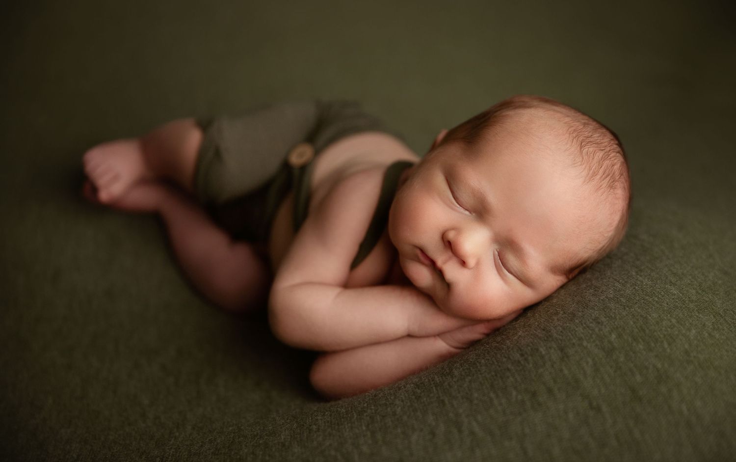 Gainesville Virginia Newborn Photographer