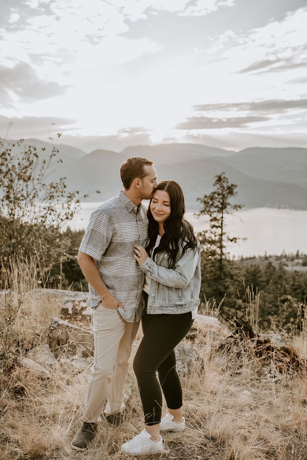 Alberta engagement photos, engagement photographer, Alberta wedding Photographer, Elopement photographer