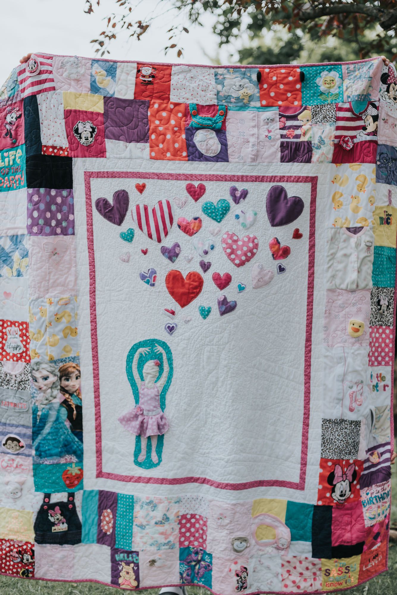 Art Memory quilt called Tiny Dancer by This Splendid Chaos.