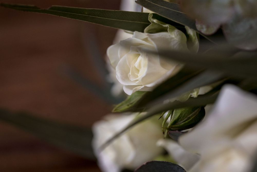 White Wedding Flowers and details at Lancemore Milawa captured by Jason from Jason Robins Photography