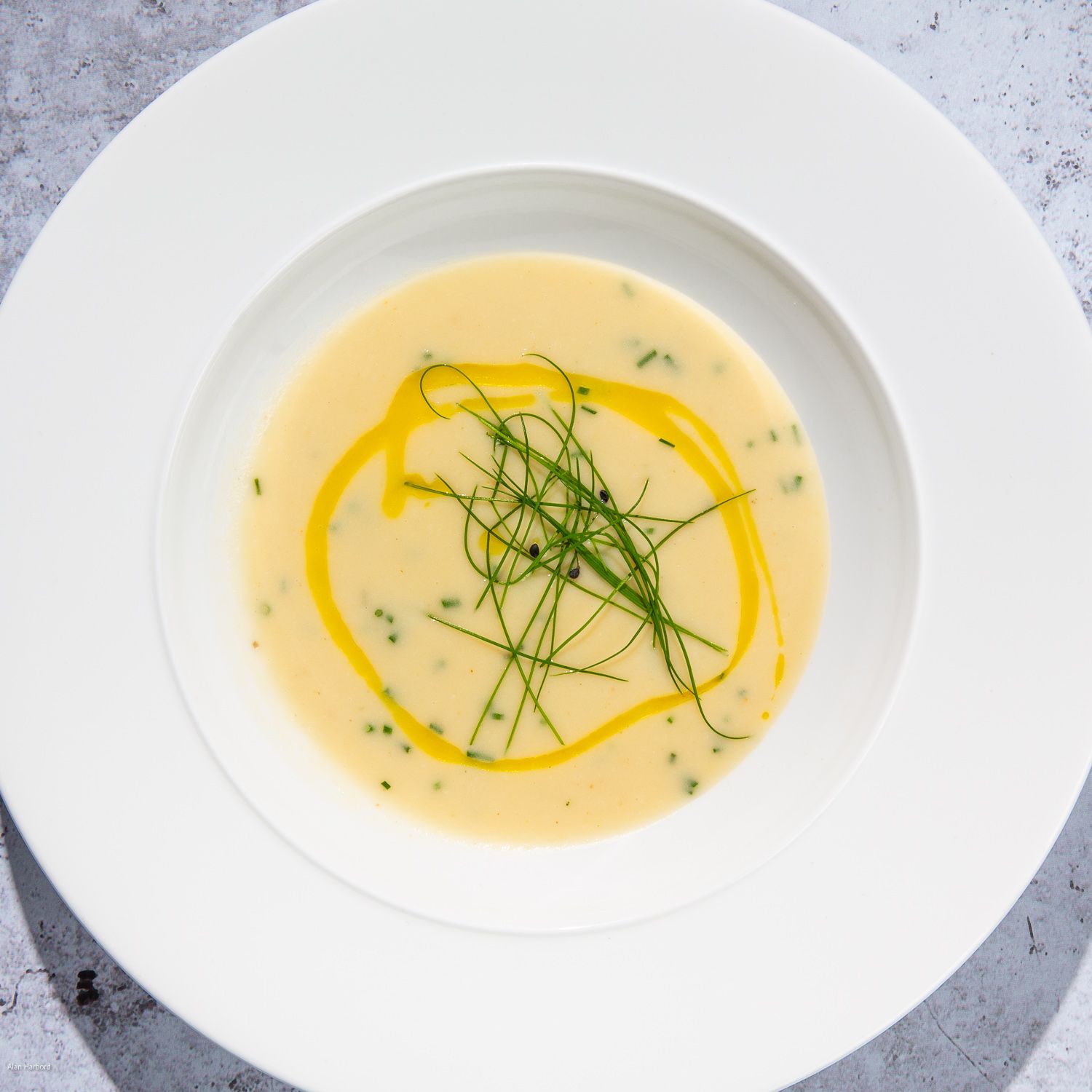 Food photography | Soup dish beautifully presented