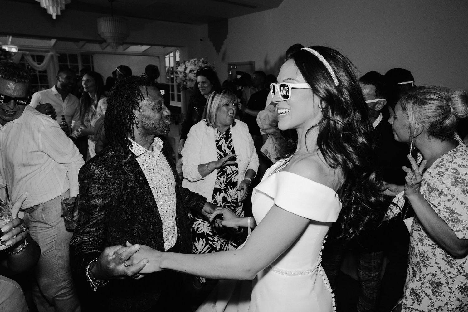 dancefloor-party-stockton-house-wedding-shropshire